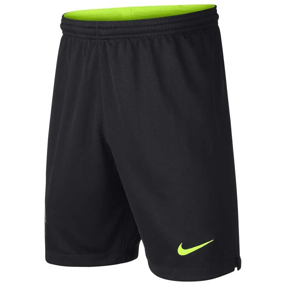 nike shorts junior
